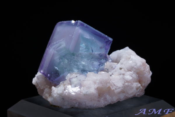 ヤオガンシャン鉱山(ポーセリンポケット)産フローライトの綺麗な標本12