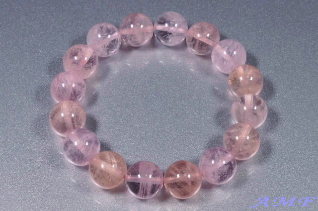 �����K�i�C�g�u���X���b�g�P�Q����