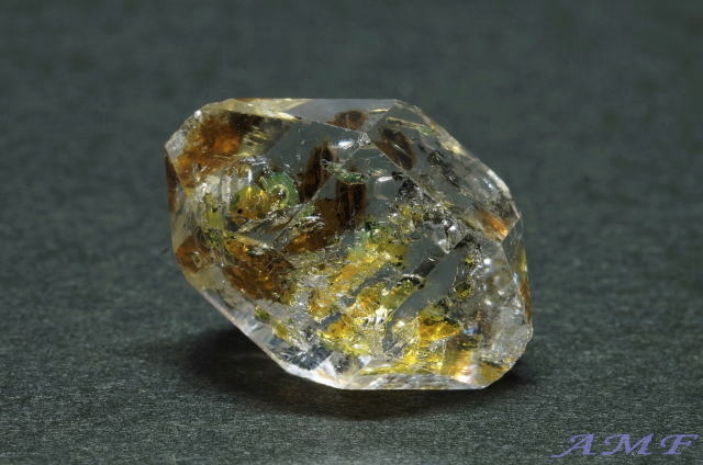 パキスタン産蛍光オイル入り水晶1