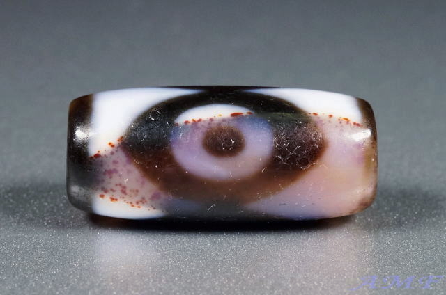 紅朱砂虎牙三眼天珠