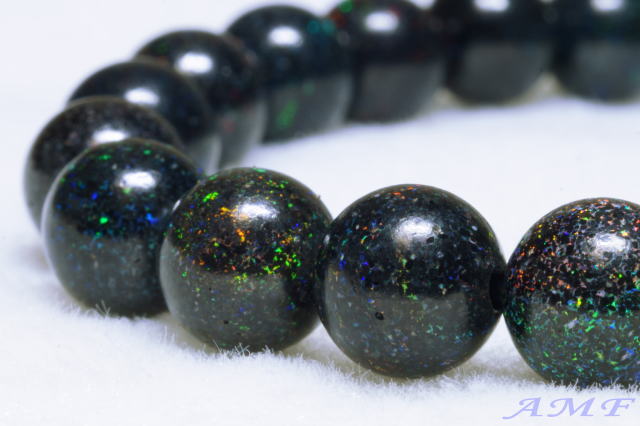 ブラックマトリクスオパールの綺麗なブレスレット8mm31