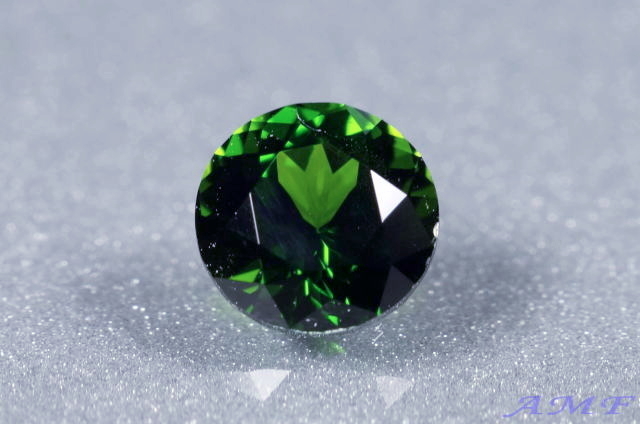 美しいロシア産クロムダイオプサイド0.8ct1