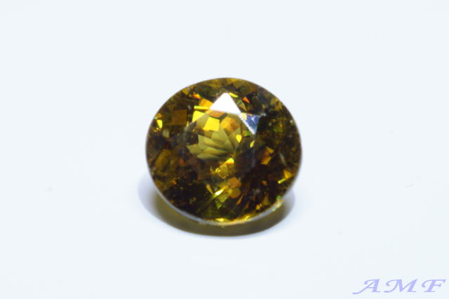 マダガスカル産スフェーンの綺麗なルース0.71ct11
