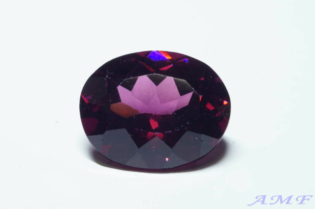 タンザニア・カンガラ鉱山産ラズベリーロードライトガーネット3.30ct1